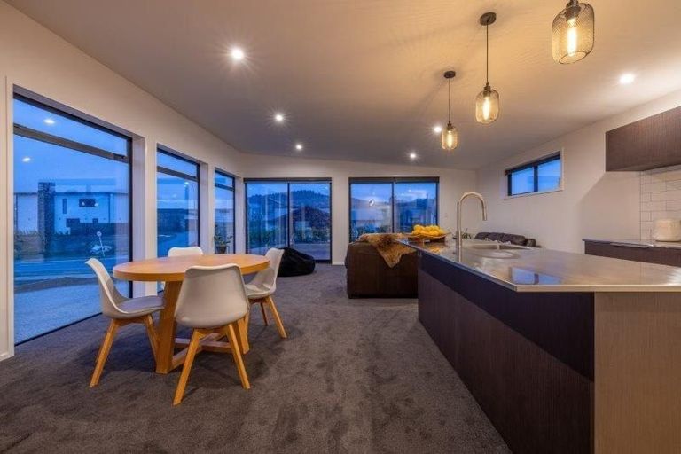 Photo of property in 213 Aubrey Road, Wanaka, 9305