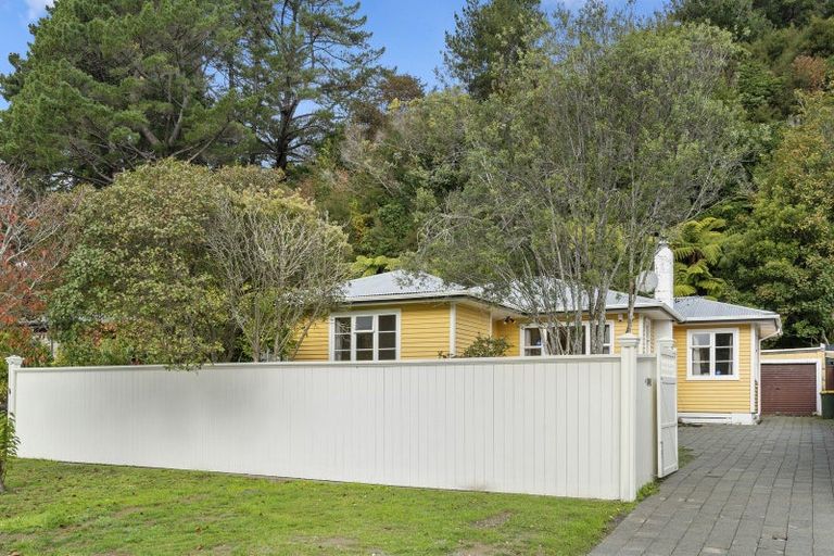 Photo of property in 80 Hine Road, Wainuiomata, Lower Hutt, 5014