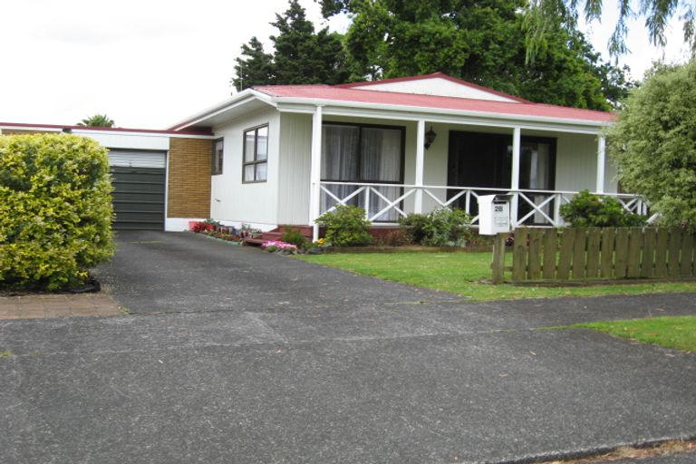 Photo of property in 2b Fair Oaks, Pukekohe, 2120