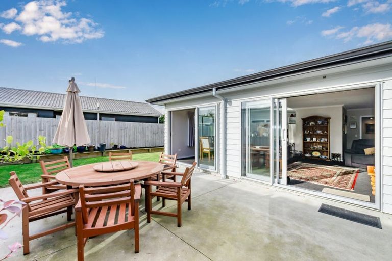 Photo of property in 39 Gallipoli Place, Paraparaumu, 5032