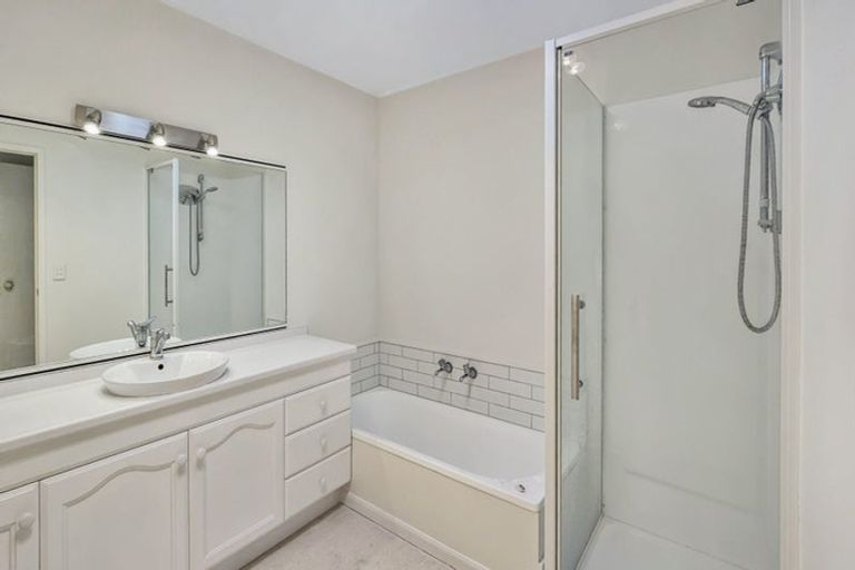 Photo of property in 62 Iona Road, Havelock North, 4130