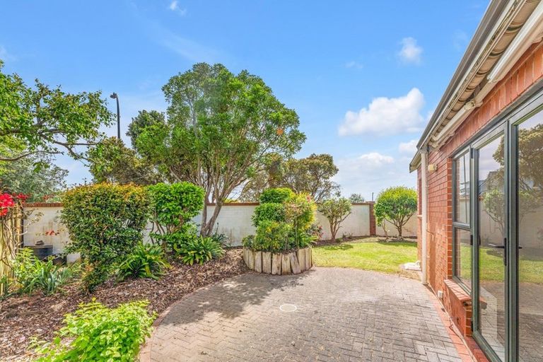 Photo of property in 77 Cook Street, Howick, Auckland, 2014