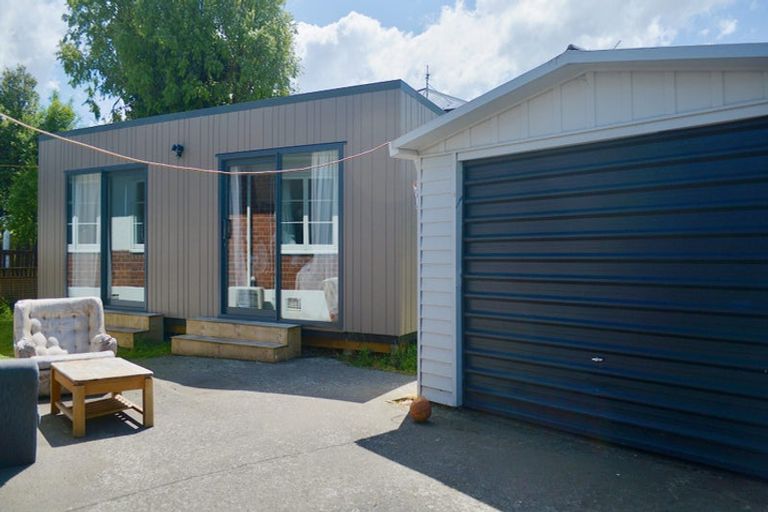Photo of property in 2 Kawaka Street, Riccarton, Christchurch, 8041