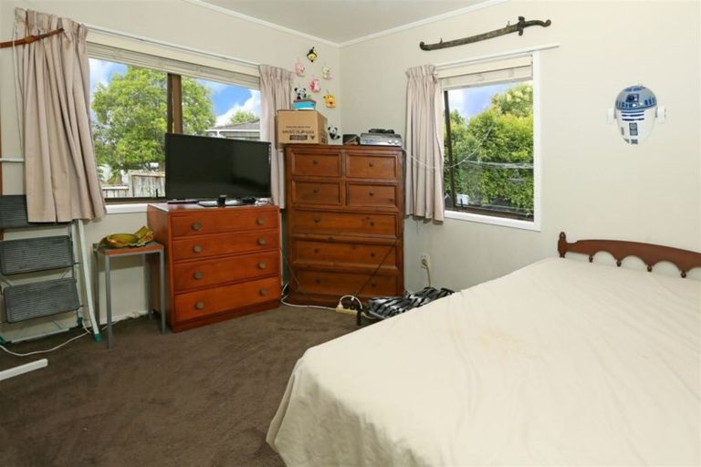 Photo of property in 82 Glen Road, Ranui, Auckland, 0612