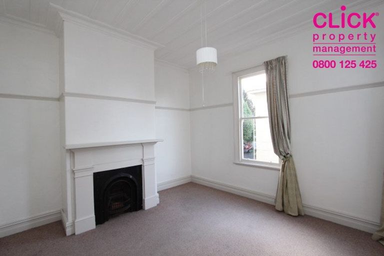 Photo of property in 74a Manor Place, Dunedin Central, Dunedin, 9016