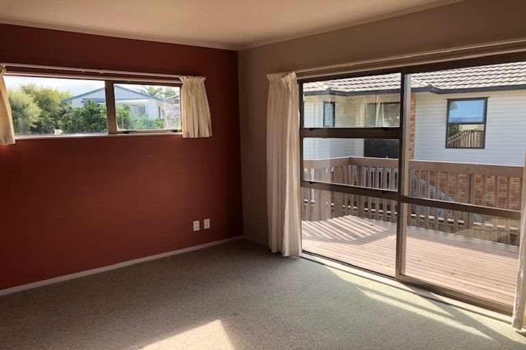 Photo of property in 23 Arohia Place, Snells Beach, 0920