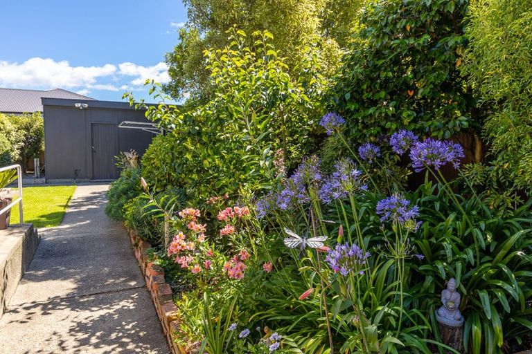 Photo of property in 122 Charles Street, Blenheim, 7201