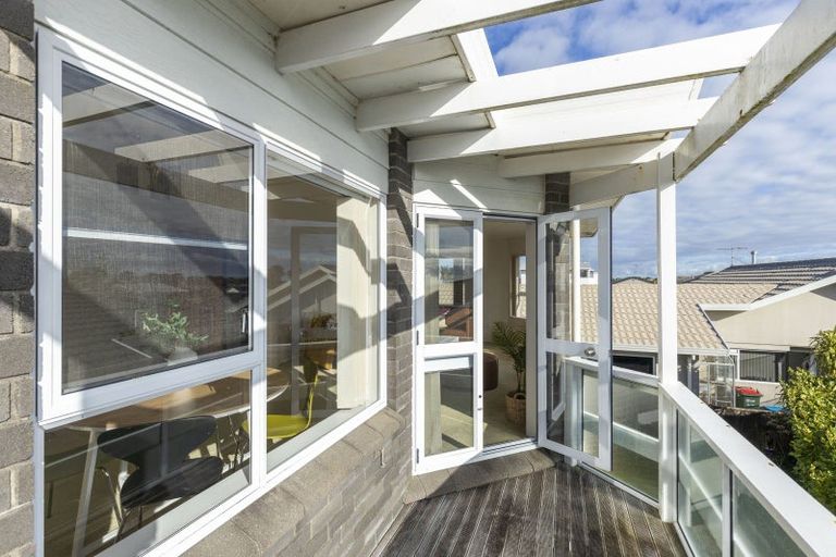 Photo of property in 1/13 Chatswood Grove, Fitzroy, New Plymouth, 4312