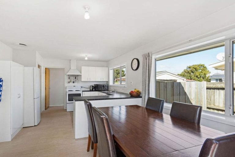 Photo of property in 12 Kuaka Crescent, Bromley, Christchurch, 8062