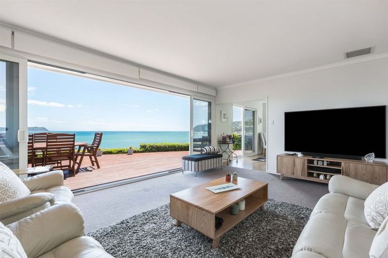 Photo of property in 11 Motuhara Road, Plimmerton, Porirua, 5026