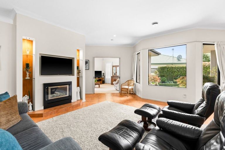 Photo of property in 9 Rutland Place, Taradale, Napier, 4112