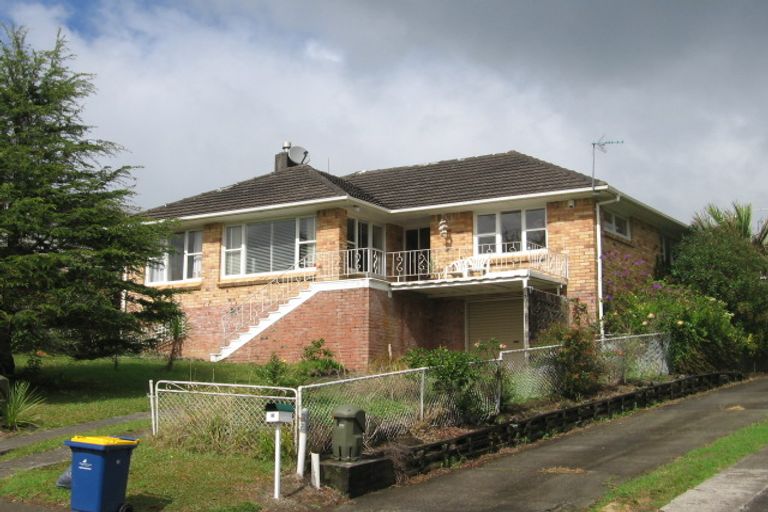 Photo of property in 16 Dolbear Street, Titirangi, Auckland, 0604