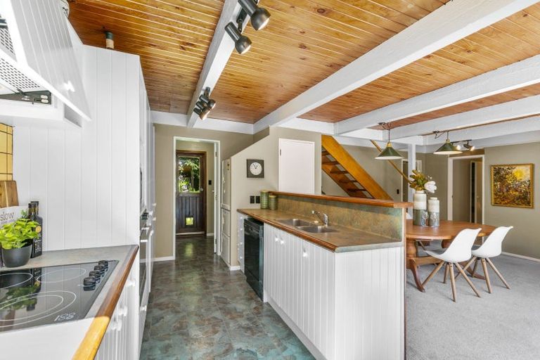 Photo of property in 30 Delhi Crescent, Khandallah, Wellington, 6035