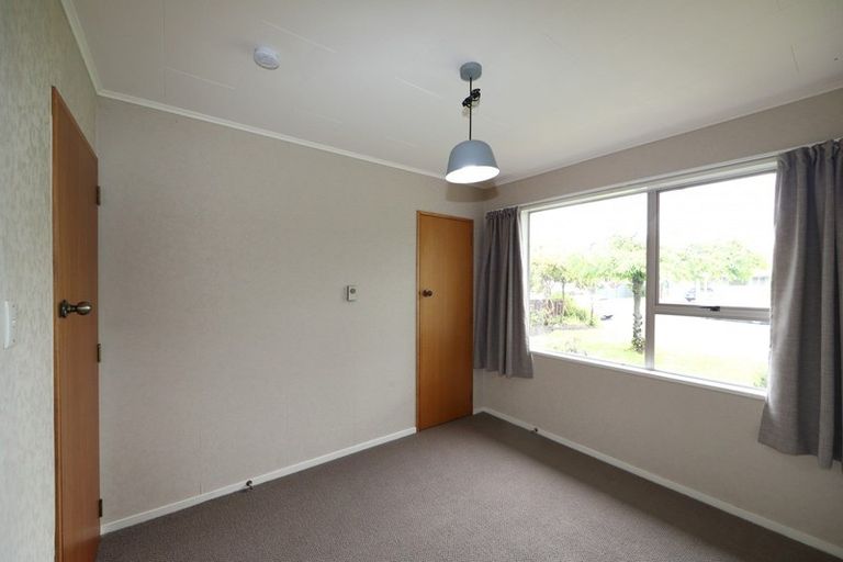 Photo of property in 3 Trigg Crescent, Taradale, Napier, 4112