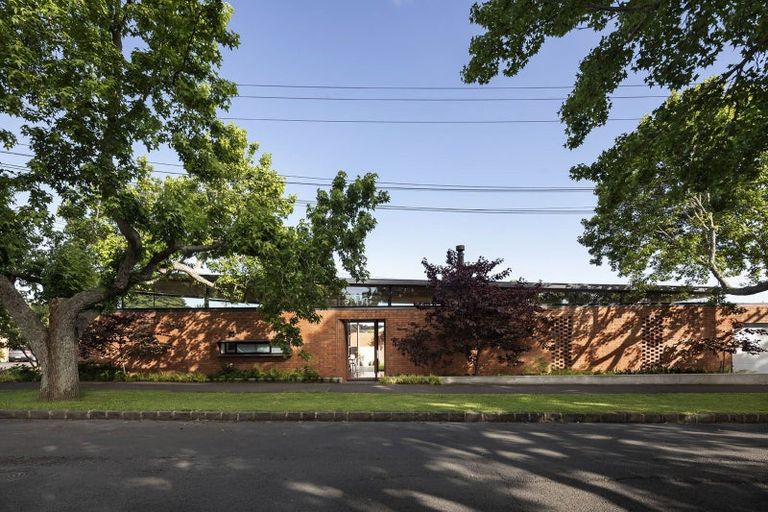 Photo of property in 6 Dignan Street, Point Chevalier, Auckland, 1022