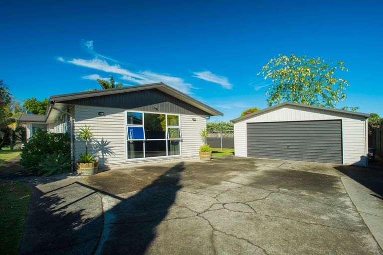 Photo of property in 9 Mason Street, Riverdale, Gisborne, 4010