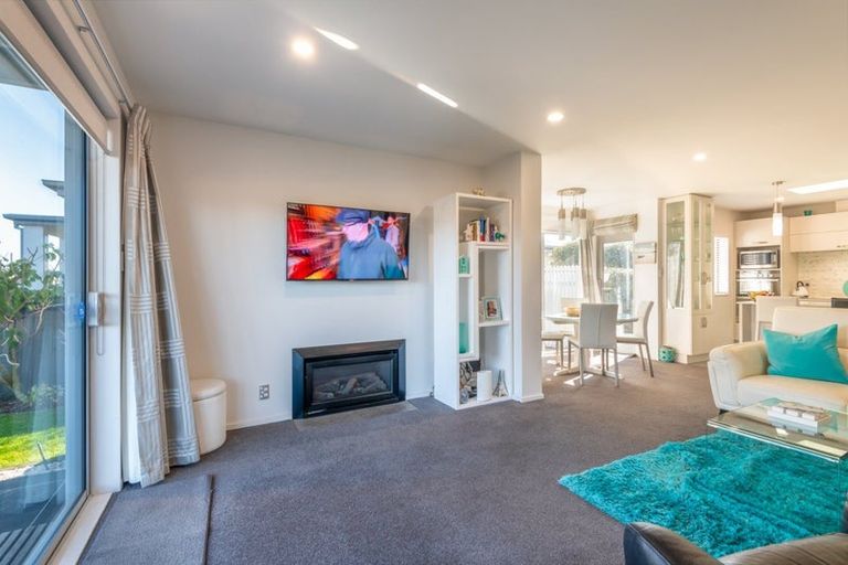 Photo of property in 4 Solander Road, Pegasus, 7612