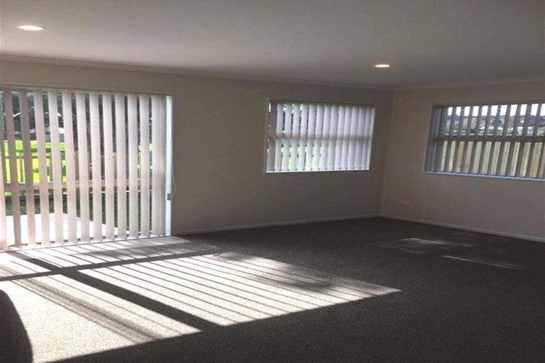 Photo of property in 28 Totara Meadows Court, Wiri, Auckland, 2104