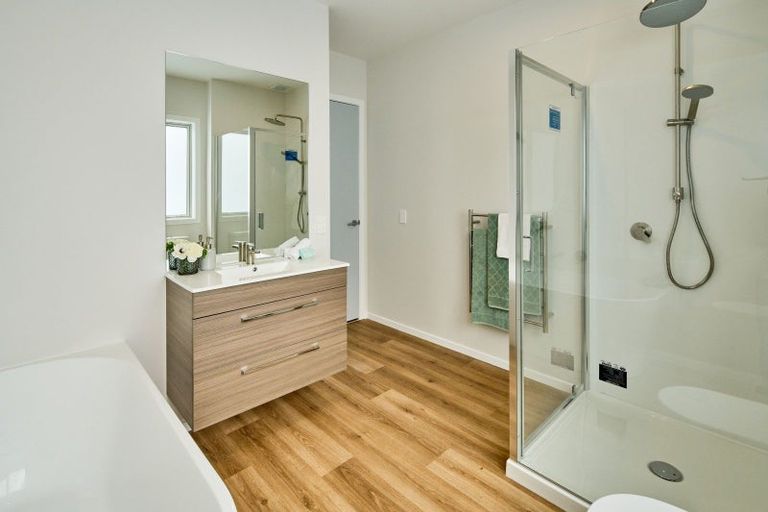 Photo of property in 5 Pakura Place, Wainuiomata, Lower Hutt, 5014