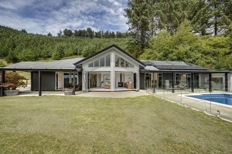Photo of property in 41 Raratu Road, Kahuranaki, Havelock North, 4295