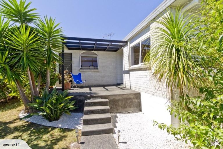 Photo of property in 22 Palmgreen Court, Stanmore Bay, Whangaparaoa, 0932