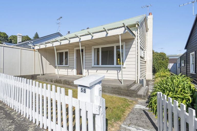 Photo of property in 58 Morley Street, New Plymouth, 4310
