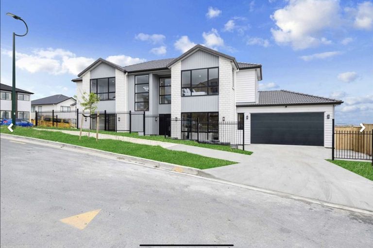 Photo of property in 82 Tir Conaill Avenue, Flat Bush, Auckland, 2019