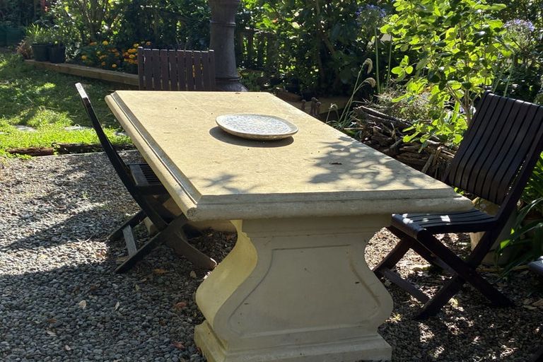 Photo of property in 19 Grove Road, Kelburn, Wellington, 6012