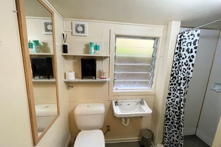 Photo of property in 25 Hay Street, Oriental Bay, Wellington, 6011