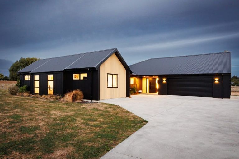 Photo of property in 15 Harvest Lane, Newbury, Feilding, 4775