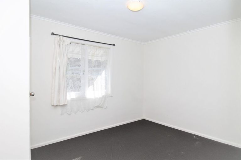 Photo of property in 12 Gibbs Road, Manurewa, Auckland, 2102