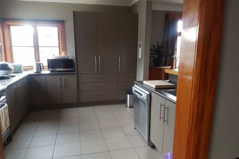 Photo of property in 24 Ake Ake Avenue, Hokowhitu, Palmerston North, 4410