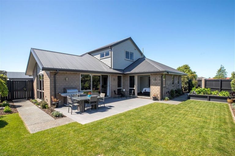 Photo of property in 11 Ambrosia Lane, Aidanfield, Christchurch, 8025