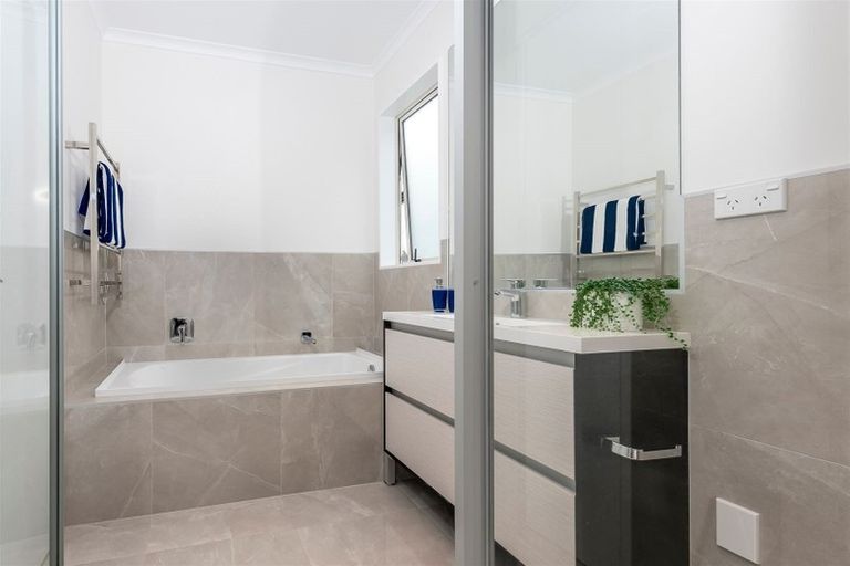 Photo of property in 22 Plover Road, Hobsonville, Auckland, 0616