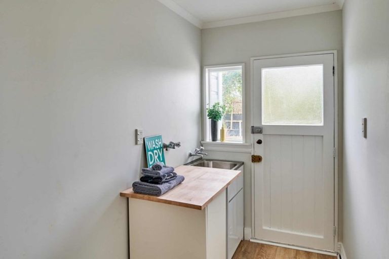 Photo of property in 48 Queen Street, Petone, Lower Hutt, 5012