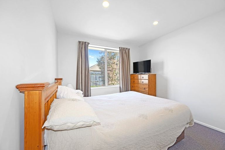 Photo of property in 1/160 Breezes Road, Aranui, Christchurch, 8061