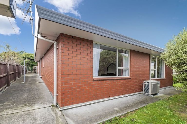 Photo of property in 3/107 Middlepark Road, Sockburn, Christchurch, 8042
