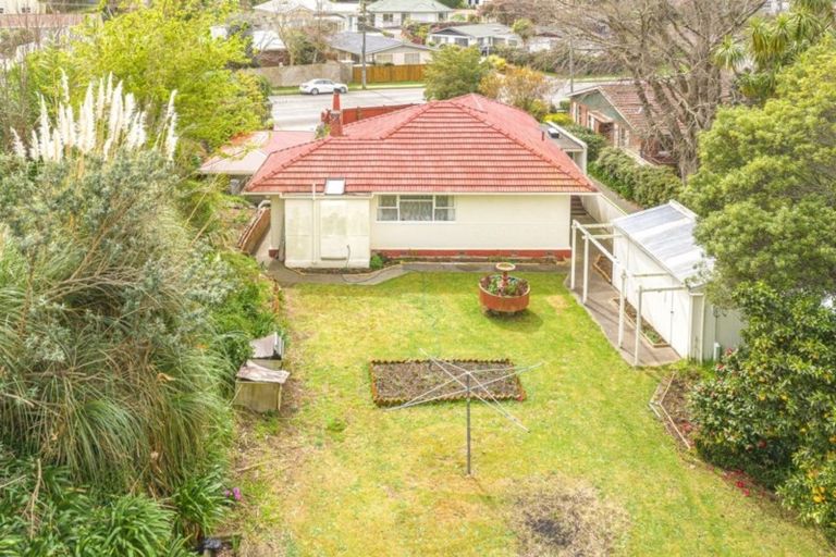 Photo of property in 63 Great North Road, Saint Johns Hill, Whanganui, 4501