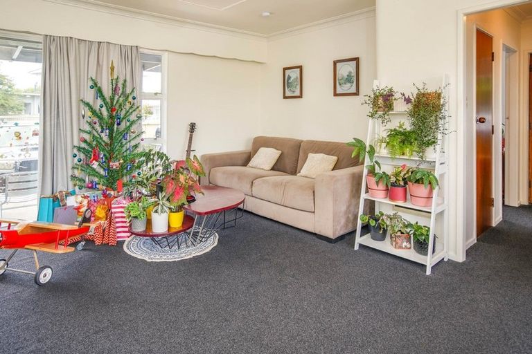 Photo of property in 1/143 Parkers Road, Tahunanui, Nelson, 7011