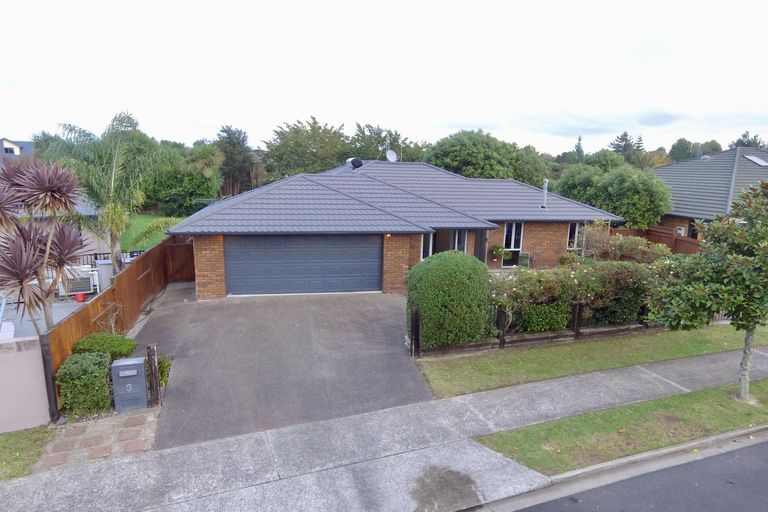 Photo of property in 3 Milbrook Place, Chartwell, Hamilton, 3210