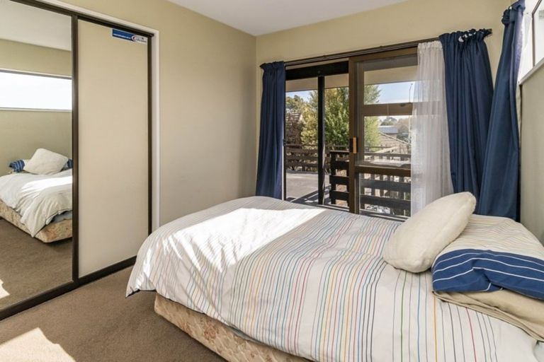 Photo of property in 399 Yaldhurst Road, Russley, Christchurch, 8042