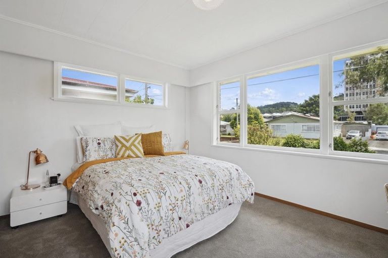 Photo of property in 210 Taita Drive, Avalon, Lower Hutt, 5011