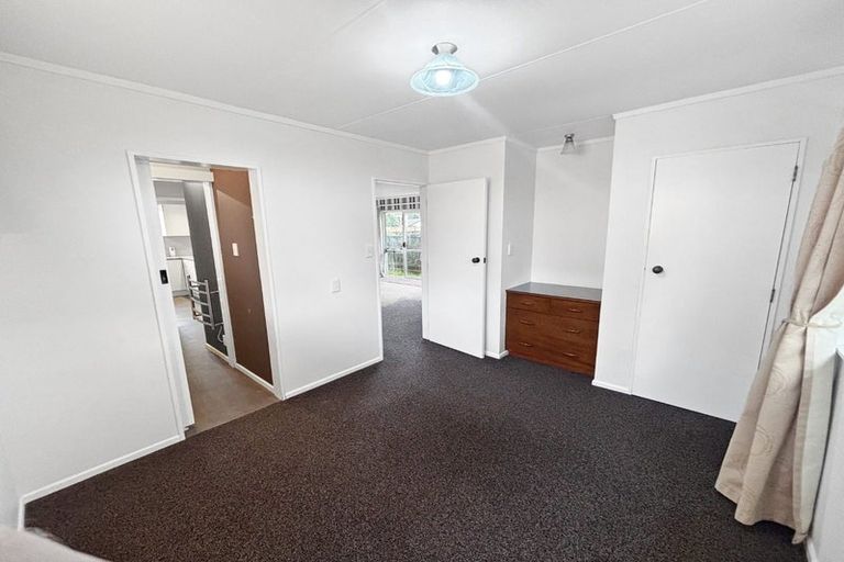 Photo of property in 8a Seddon Street, Dannevirke, 4930