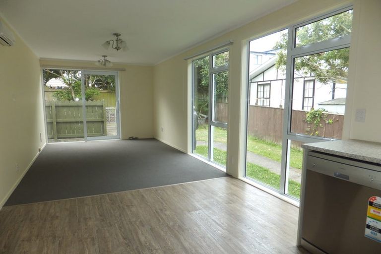 Photo of property in 5a Howard Street, Mount Cook, Wellington, 6021