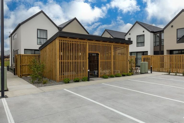 Photo of property in 5/6 Skibbereen Drive, Halswell, Christchurch, 8025