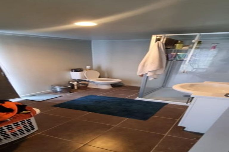 Photo of property in 43 Beeston Crescent, Manurewa, Auckland, 2102