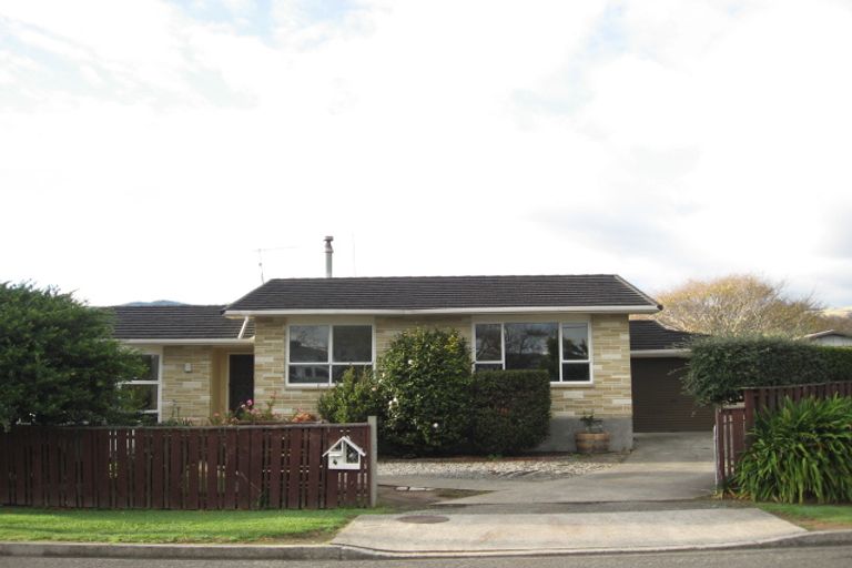 Photo of property in 4 Goldsborough Avenue, Raumati Beach, Paraparaumu, 5032