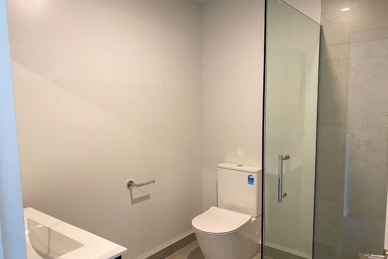 Photo of property in 2/331 Lincoln Road, Addington, Christchurch, 8024