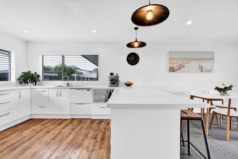 Photo of property in 13a Karamea Street, Whalers Gate, New Plymouth, 4310