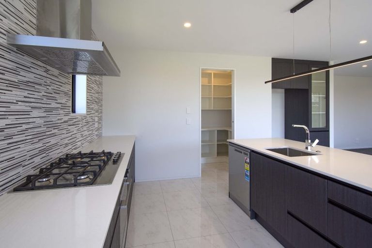 Photo of property in 32 Bill Harvey Drive, Halswell, Christchurch, 8025